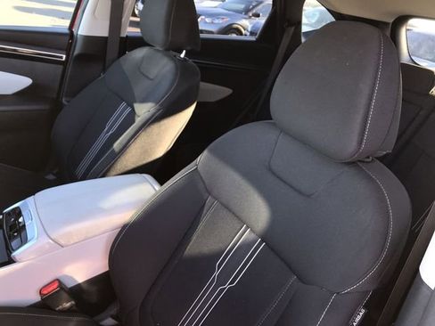 Used 2023 Hyundai Tucson SEL image 11