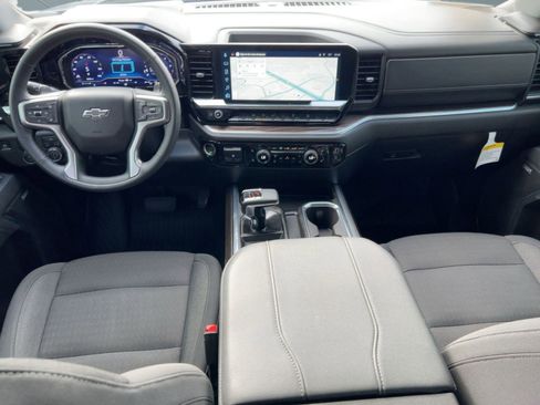 Used 2025 Chevrolet Silverado 1500 RST w/ Z71 Off-Road Package image 16