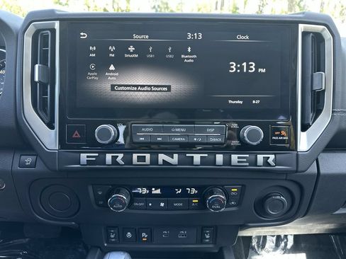 Used 2025 Nissan Frontier SV w/ SV Convenience Package RWD image 13