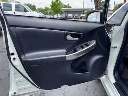 Used 2013 Toyota Prius Persona Series FWD image 15
