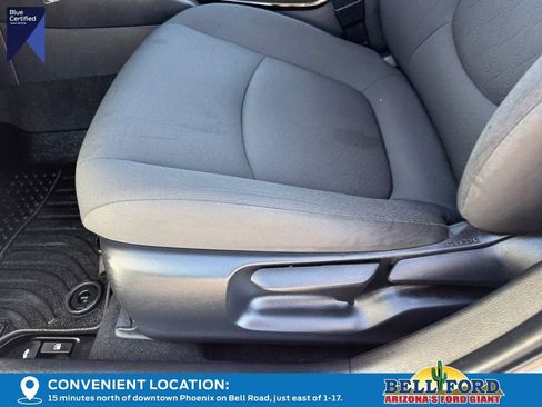 Used 2022 Toyota Corolla LE FWD image 21