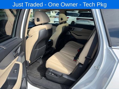 Used 2025 Acura MDX SH-AWD w/ Technology Package image 12
