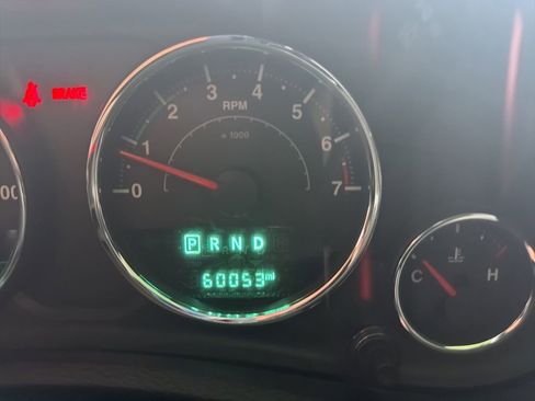 Used 2015 Jeep Wrangler Sport AWD/4WD image 17