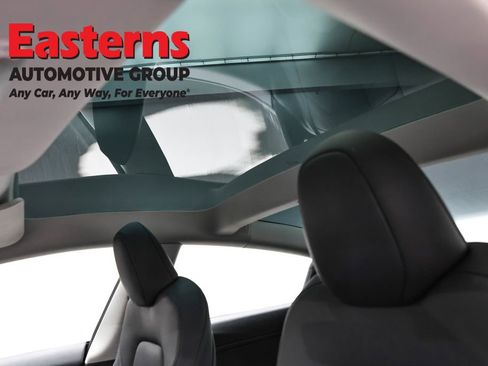 Used 2023 Tesla Model 3 Standard Range image 30