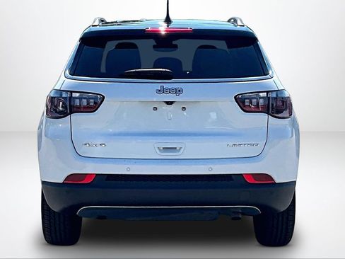 Used 2024 Jeep Compass Limited AWD/4WD image 5