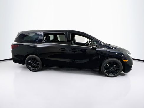 Used 2023 Honda Odyssey Sport image 4