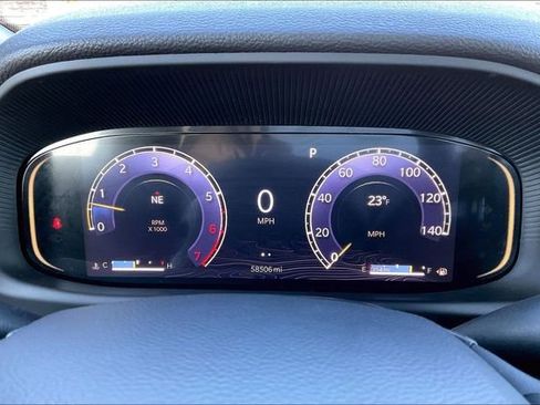 Used 2024 Jeep Wagoneer L Series II w/ Flexible Seating Group image 10