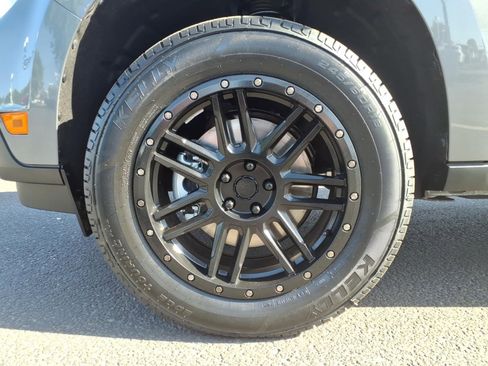 Certified 2023 Ford Maverick XL FWD image 9