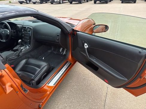 Used 2009 Chevrolet Corvette Coupe w/ Roof Package RWD image 34