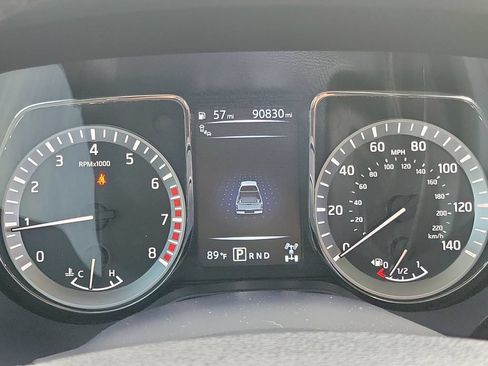 Used 2017 Nissan Titan PRO-4X w/ Pro-4x Convenience Package AWD/4WD image 29