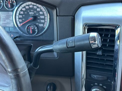 Used 2011 RAM 1500 Laramie AWD/4WD image 18