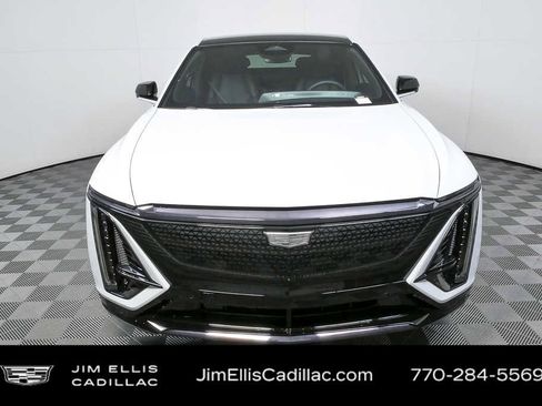 New 2026 Cadillac Lyriq Sport image 36