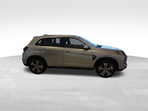 Used 2025 Mitsubishi Outlander Sport ES AWD/4WD image 8