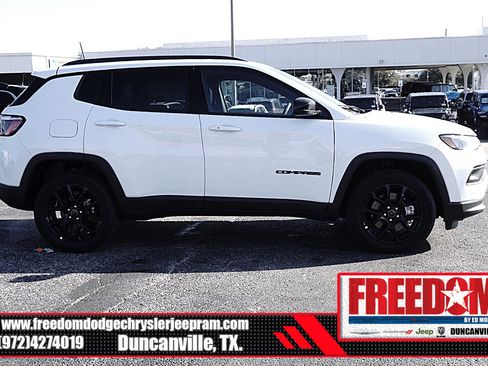 New 2026 Jeep Compass Latitude image 6