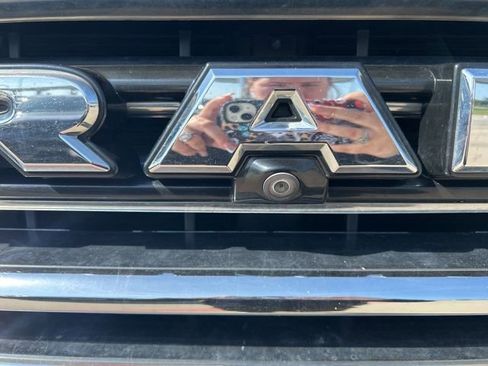 Used 2020 RAM 2500 Limited AWD/4WD image 3