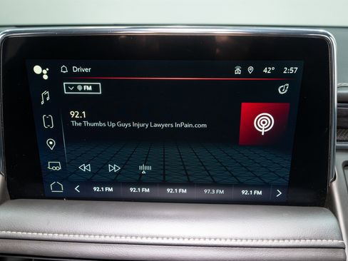 Used 2023 GMC Yukon SLT image 18