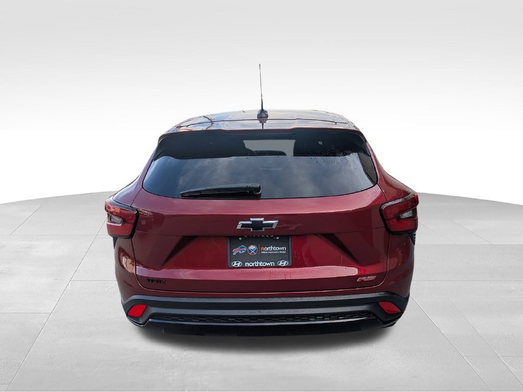 Used 2024 Chevrolet Trax RS w/ Driver Confidence Package FWD image 14
