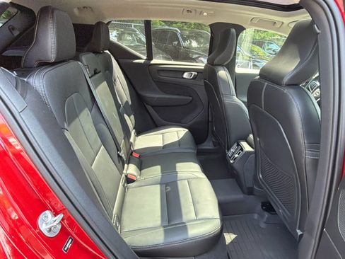 Certified 2024 Volvo XC40 B5 Ultimate w/ Protection Package Premier AWD/4WD image 56