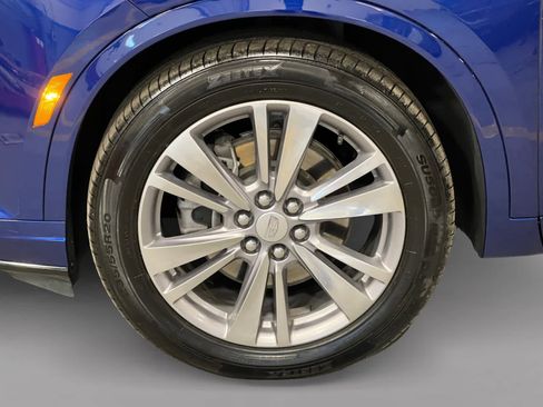 Used 2024 Cadillac XT6 Premium Luxury AWD/4WD image 9