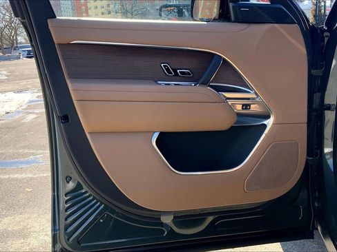 New 2026 Land Rover Range Rover SE image 10