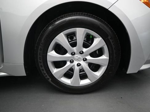 Used 2026 Toyota Corolla LE FWD image 16