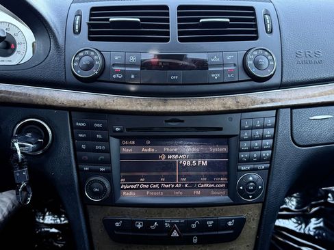 Used 2009 Mercedes-Benz E 350 E 350 image 27