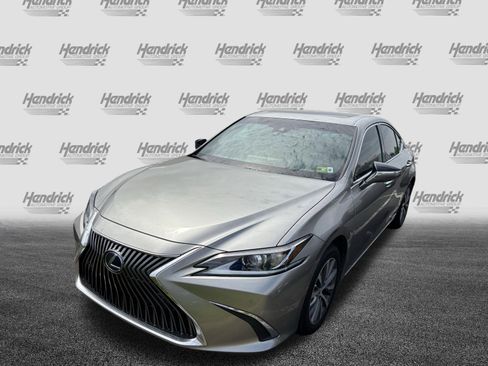 Used 2021 Lexus ES 300h w/ Premium Package image 5