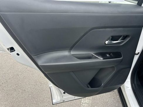 New 2026 Nissan Kicks SV w/ Cold Weather Package FWD image 18