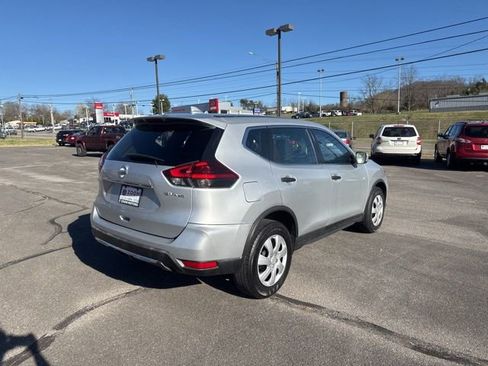 Used 2019 Nissan Rogue S image 8