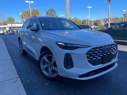 New 2025 Audi Q5 Premium Plus image 3