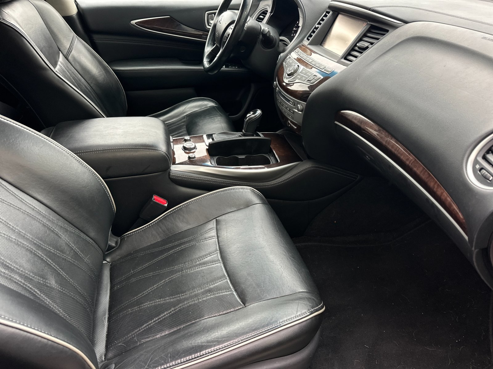 Used 2016 INFINITI QX60 Luxe w/ Deluxe Technology Package AWD/4WD image 17