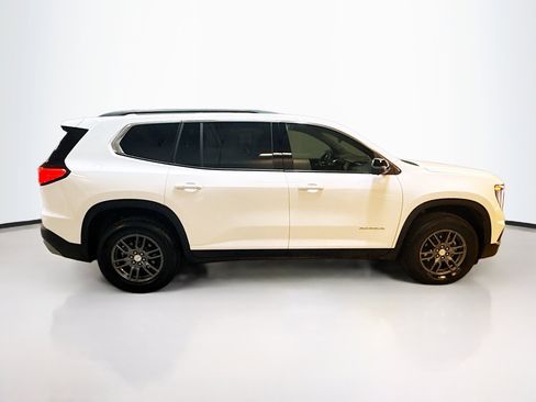 Used 2025 GMC Acadia Elevation image 10