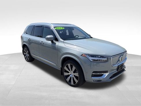 Used 2024 Volvo XC90 B6 Ultimate w/ Protection Package Premier AWD/4WD image 32