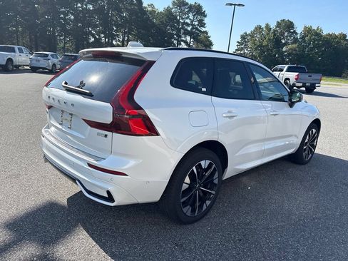 Used 2026 Volvo XC60 B5 Plus AWD/4WD image 9