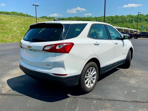 Used 2019 Chevrolet Equinox LS AWD/4WD image 13