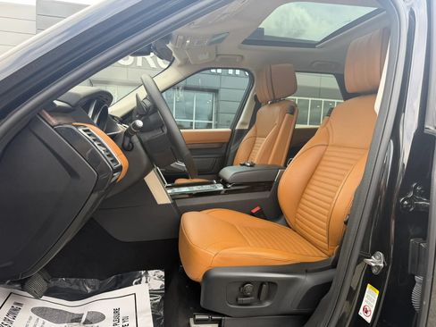 Used 2017 Land Rover Discovery HSE Luxury AWD/4WD image 7