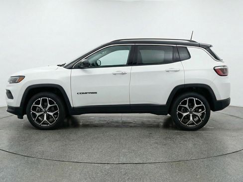 Used 2025 Jeep Compass Limited image 5