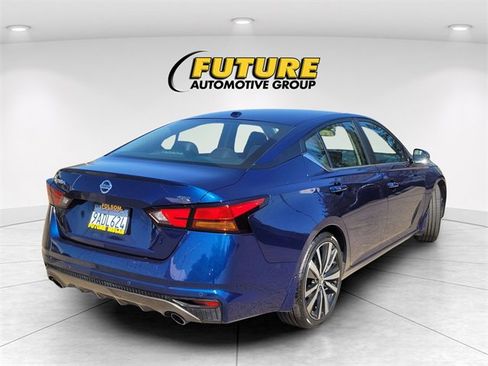 Used 2022 Nissan Altima 2.5 SR image 4