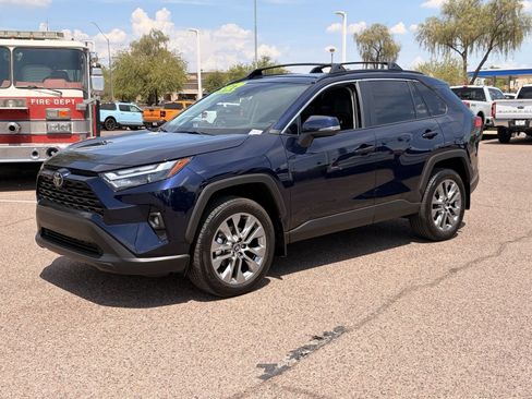 Used 2025 Toyota RAV4 XLE Premium w/ Weather Package FWD image 31