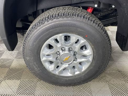 New 2026 Chevrolet Silverado 3500 LT w/ All Star Edition image 17