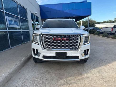 Used 2023 GMC Yukon XL Denali w/ Max Trailering Package AWD/4WD image 3