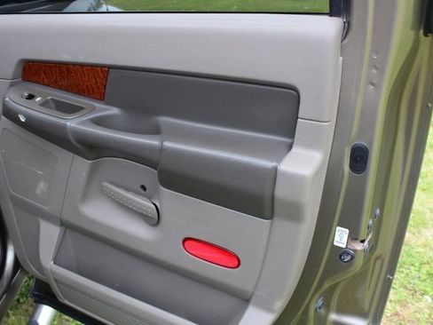 Used 2006 Dodge Ram 3500 Truck SLT w/ Light Group AWD/4WD image 26