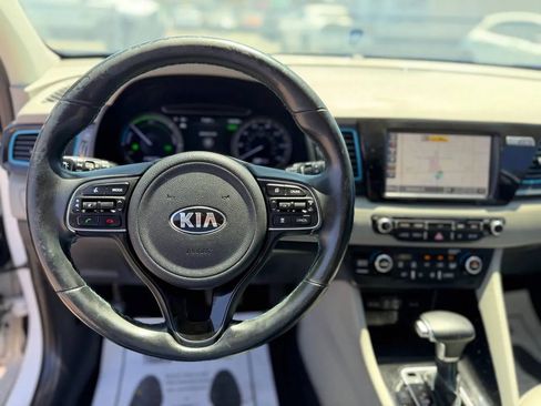 Used 2019 Kia Niro EX Premium w/ Sunroof Package FWD image 57