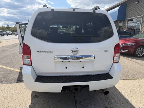 Used 2008 Nissan Pathfinder SE AWD/4WD image 9