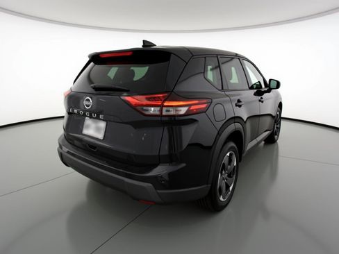 Used 2025 Nissan Rogue SV image 9