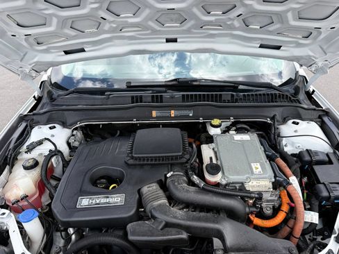 Used 2018 Ford Fusion SE w/ Equipment Group 602A FWD image 37