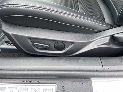 Used 2025 Ford Mustang GT Premium image 10
