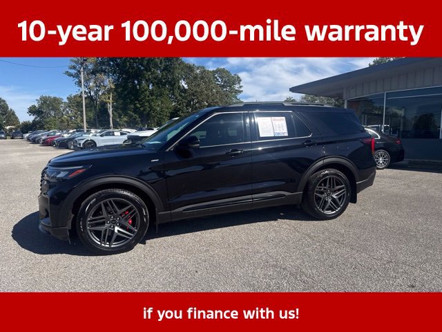 Used 2025 Ford Explorer ST-Line w/ Premium Package RWD image 2