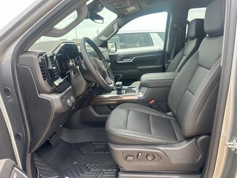 New 2026 Chevrolet Silverado 1500 RST w/ RST All Star Premium Package AWD/4WD image 10
