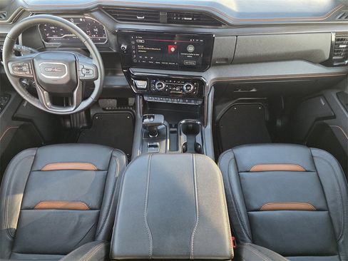 Used 2025 GMC Sierra 1500 AT4 image 19